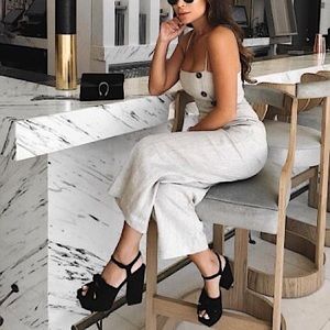 Womens Reformation brand linen beige taupe button jumpsuit size 2